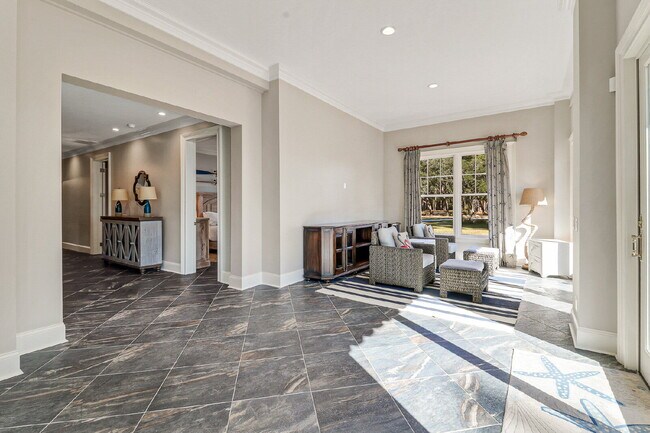 Building Photo - Private, Low Country Residence for Rent!
