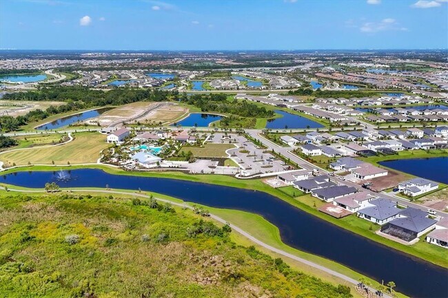 Building Photo - 3293 Hilltop Cir