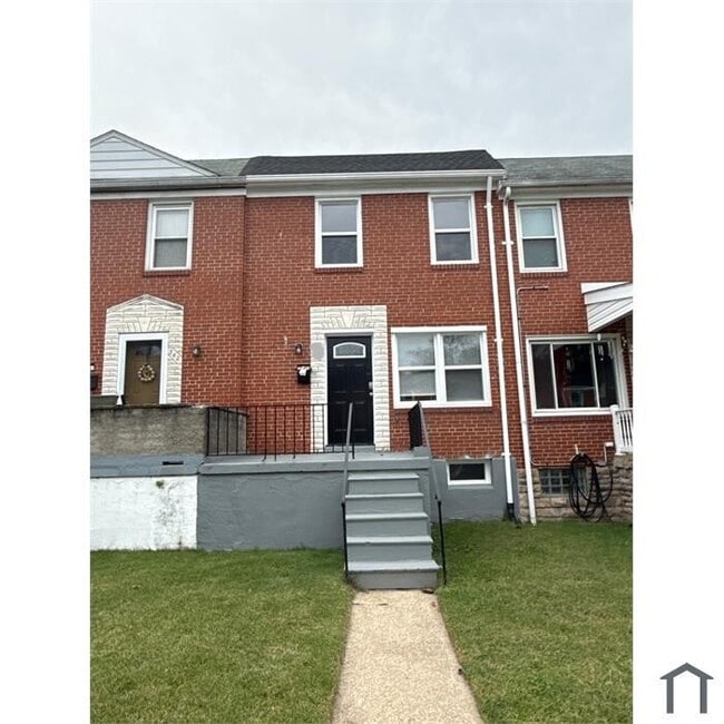 Building Photo - 3 Bedroom Housing Voucher Accepted