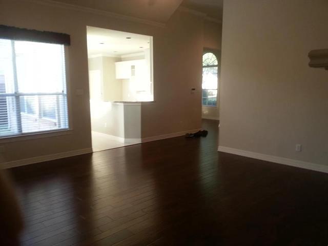 Building Photo - 908 Sunningdale