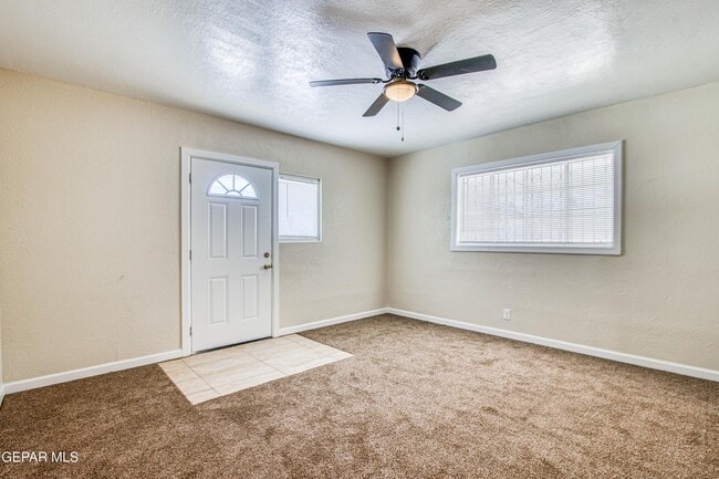 Building Photo - 1611 N Kansas St