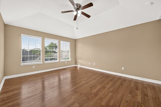 Building Photo - 4011 Alexis Cir
