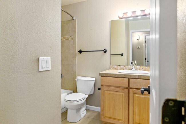 Building Photo - Foothills Condo Living