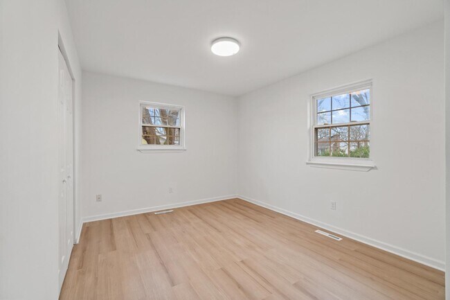 Building Photo - 771 Stevenson Rd