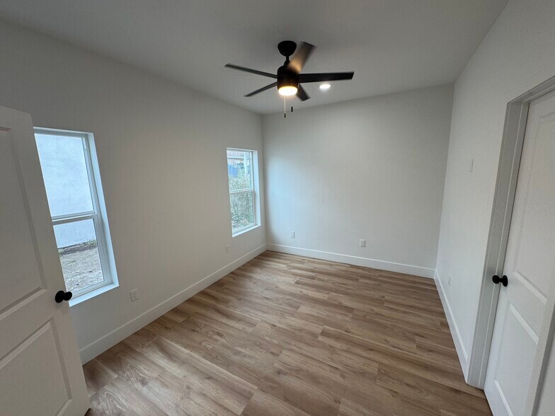 Building Photo - 4107 Shirley Ave