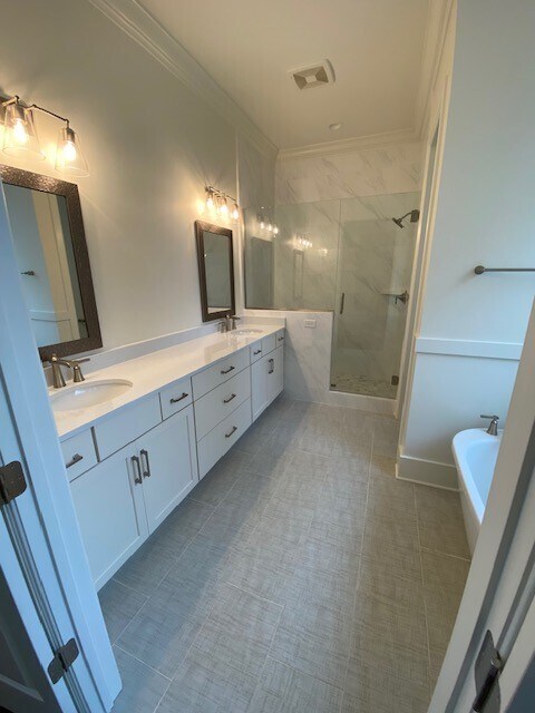 Building Photo - 925 Horizon Dr