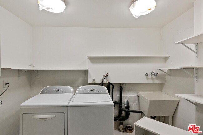 Building Photo - 18133 Wakecrest Dr