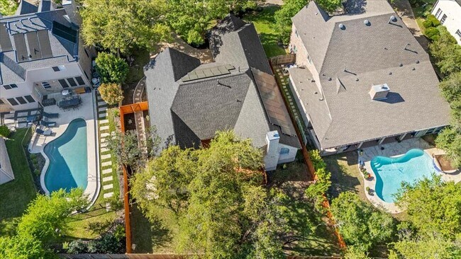 Building Photo - 8312 Jancy Dr
