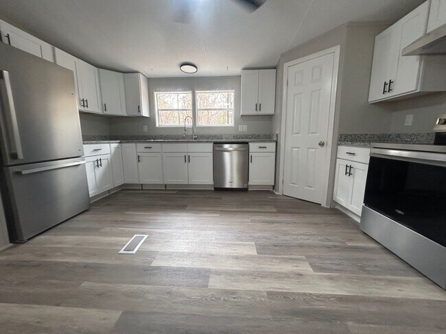 Building Photo - 1362 Winterwood Rd