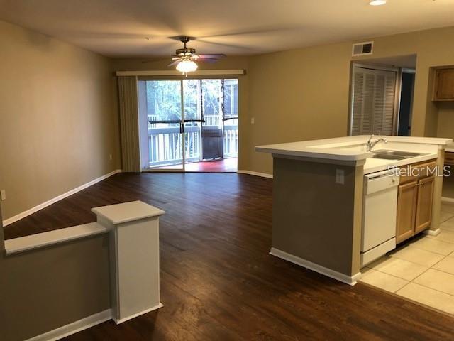 Building Photo - 494 N Pin Oak Pl