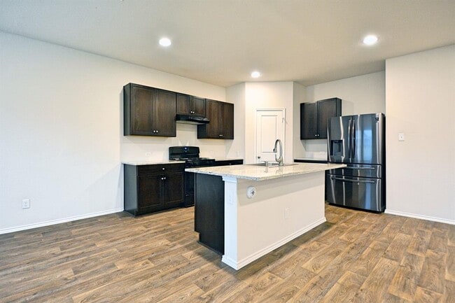 Building Photo - 2934 Wolfcreek