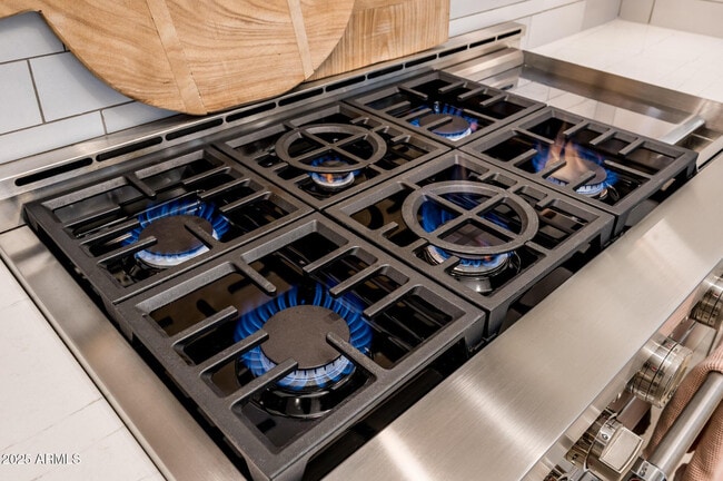 Building Photo - 6615 E Libby St