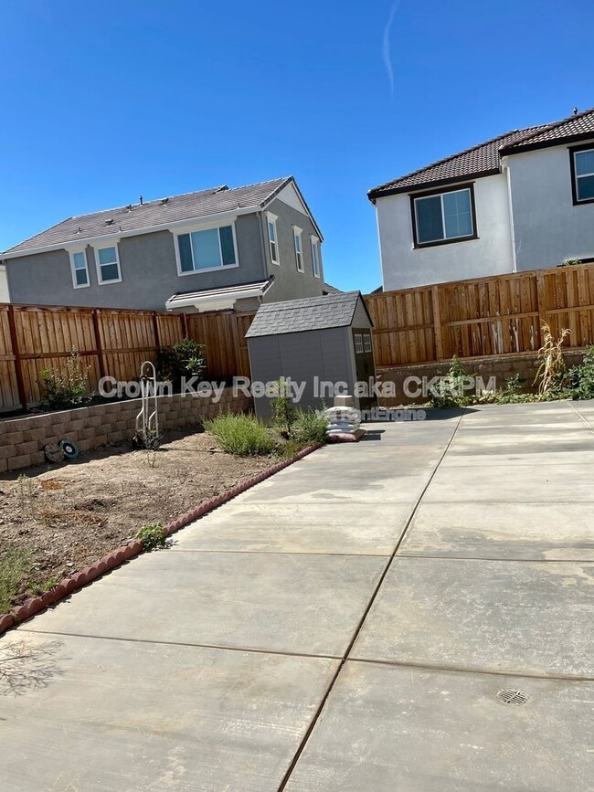 Building Photo - 6425 Dan Havicus Dr