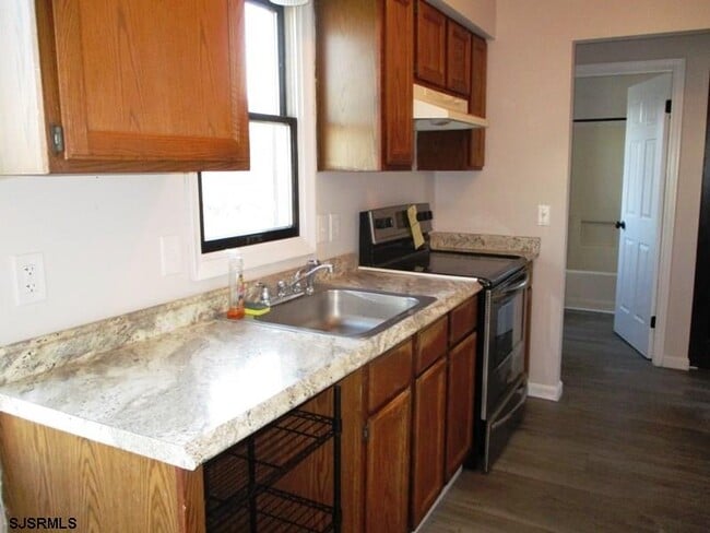Building Photo - 14 Galleon Ct