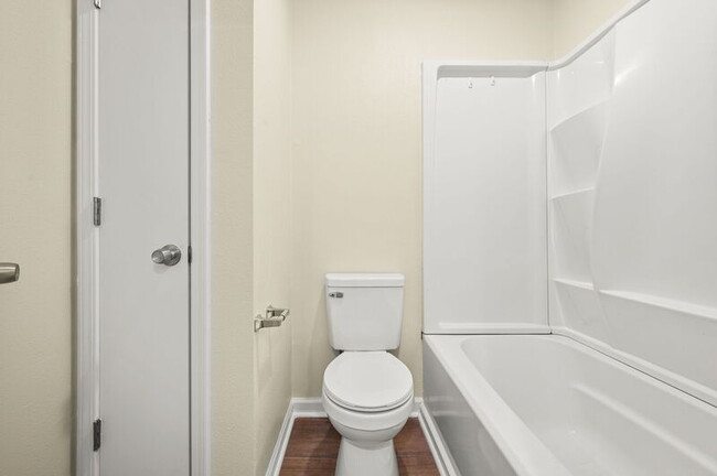Building Photo - 12558 LA-10