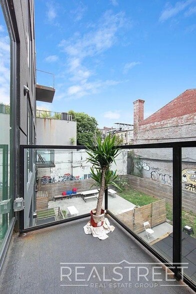 Building Photo - North 7th Street