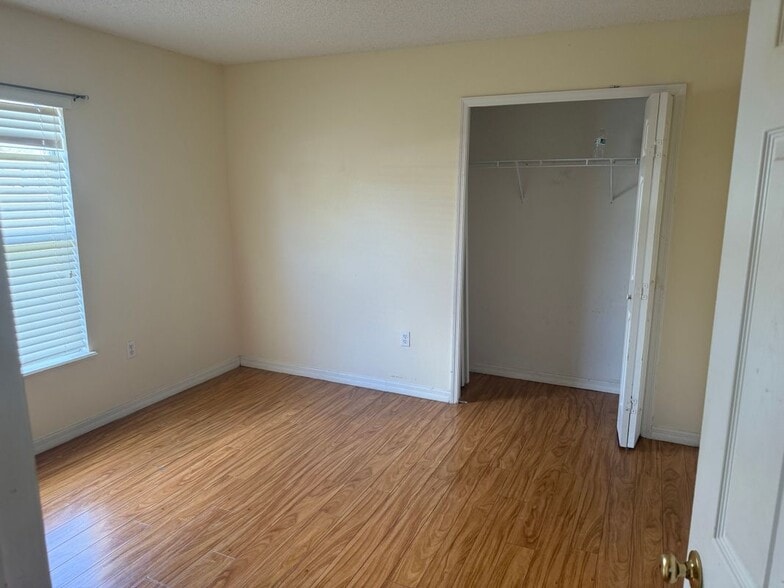 Building Photo - 2065 Whispering Trails Blvd