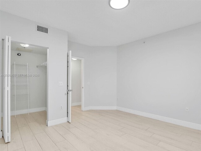 Building Photo - 1235 Reserve Way