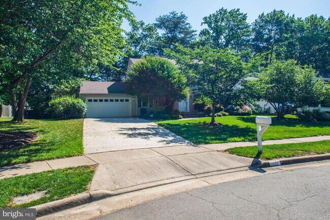 Building Photo - 9012 Penn Manor Ct