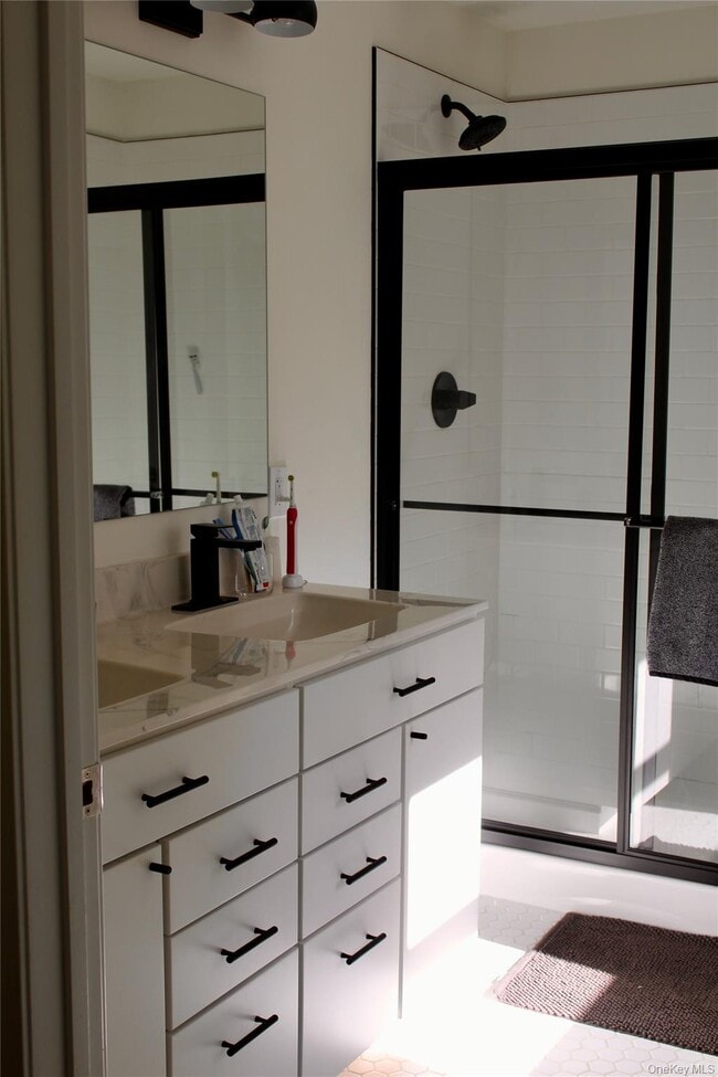 Building Photo - 3 Spruce Hl