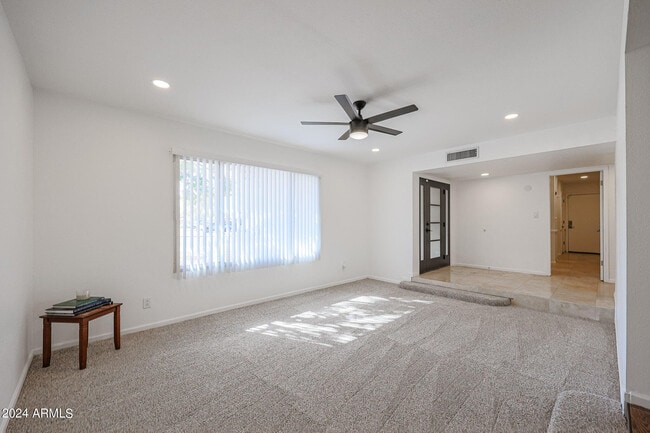 Building Photo - 3332 W Crocus Dr