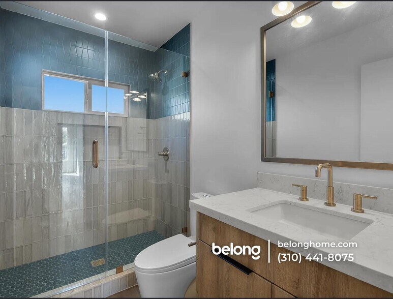 Building Photo - 414 S Ave 56