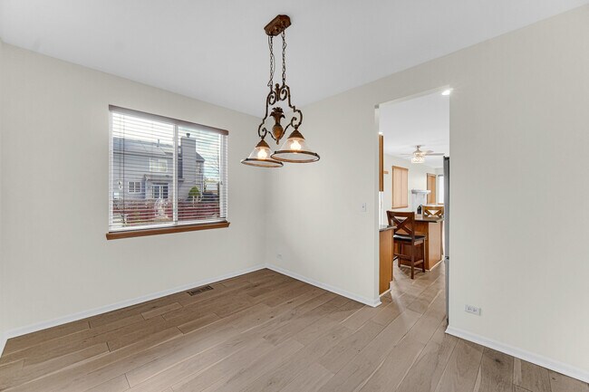 Building Photo - 1998 Conway Ln