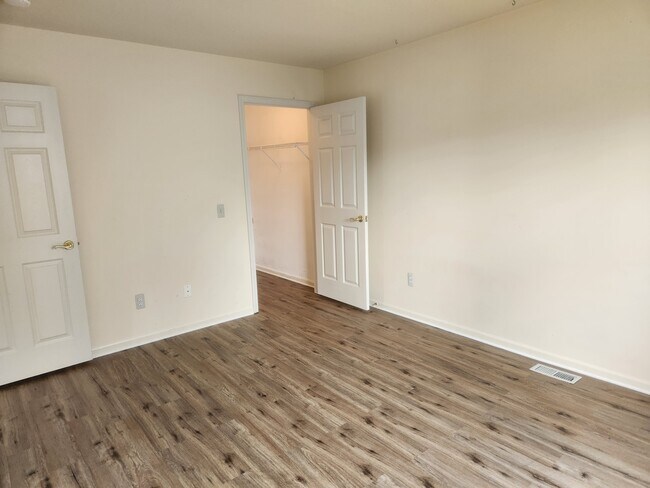 Building Photo - 2852 Chaseway Ct