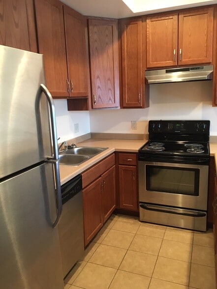 Building Photo - 241 N Alpine Pky