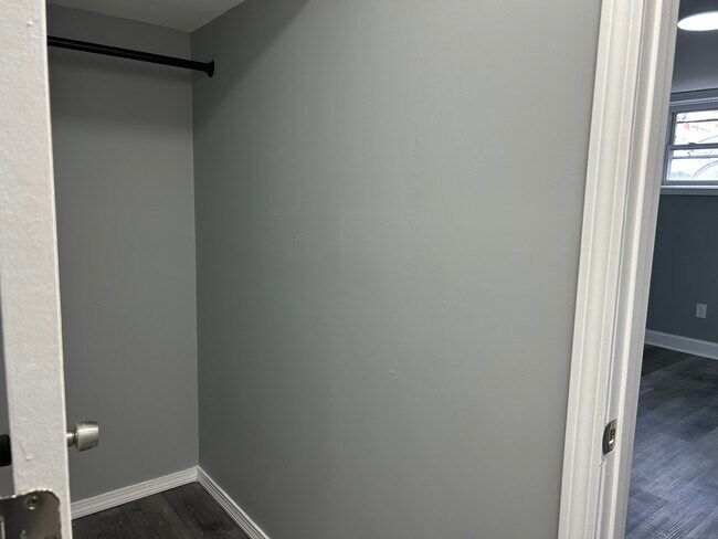 Building Photo - 22 Hawthorne St