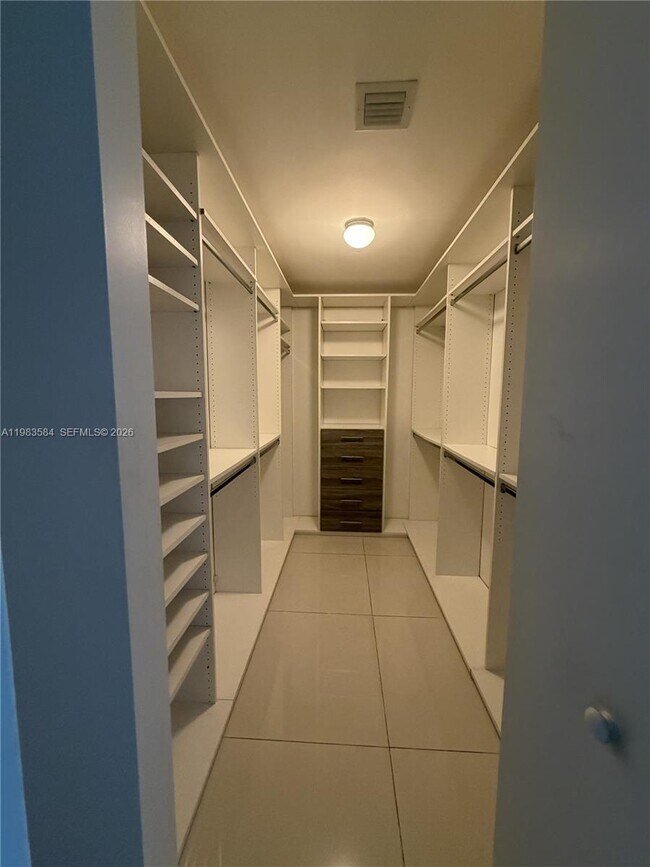 Building Photo - 488 NE 18th St