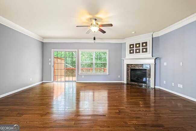 Building Photo - 600 Coligny Ct