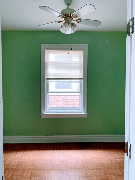 Building Photo - 4635 S Spaulding Ave
