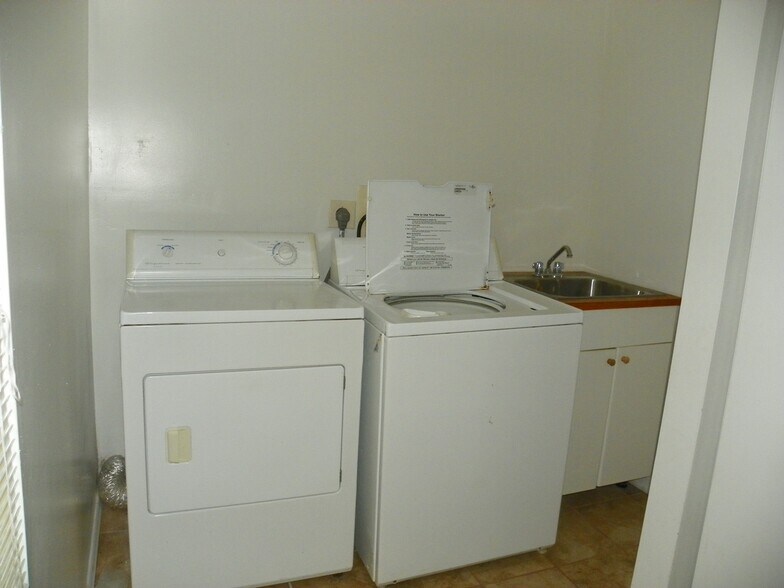 Building Photo - 311 Frederick Ave