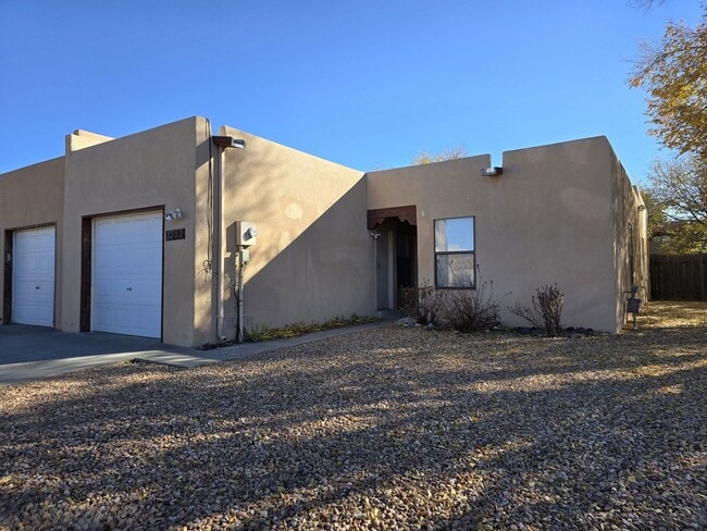 Building Photo - 3353 Vista Del Prado Ct