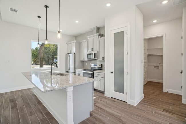 Building Photo - 3006 Dew Drop