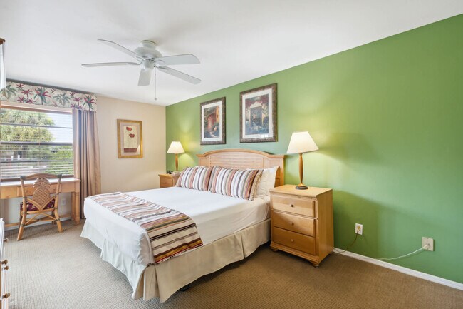 Building Photo - 600 Neapolitan Way