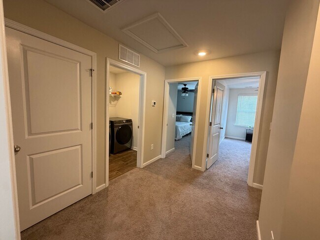 Building Photo - Fully Furnished - Move in Ready - Less than 12 month lease in SNEADS FERRY