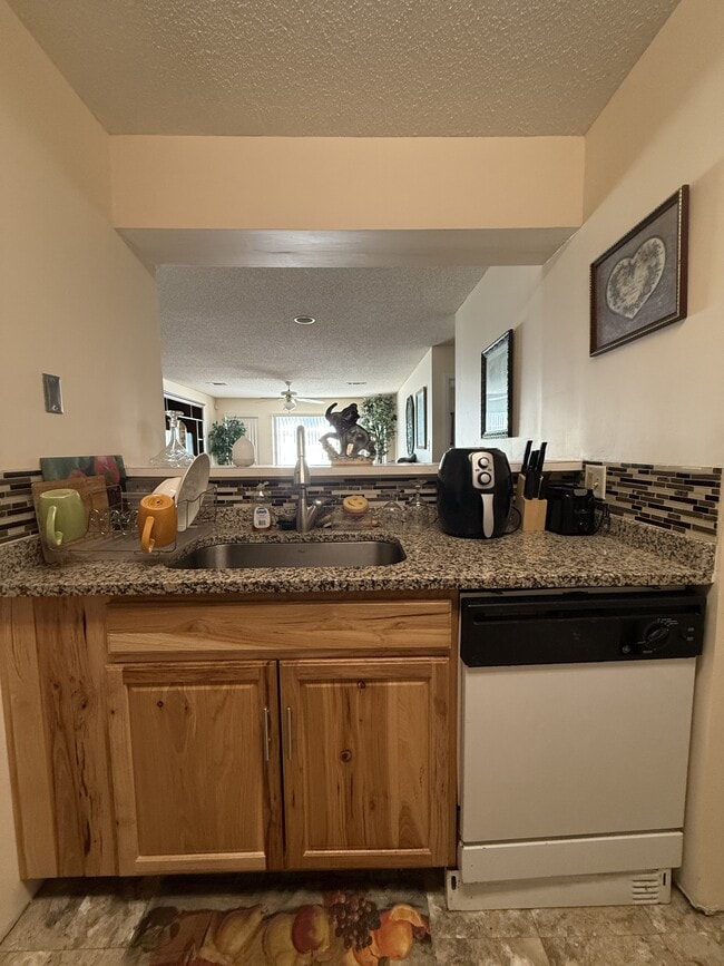 Building Photo - 1231 Ladys Island Dr