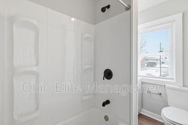 Building Photo - 785 S 18th St