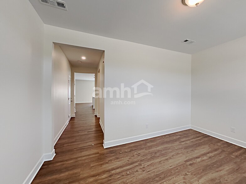 Building Photo - 5254 Lake Maxwell Dr