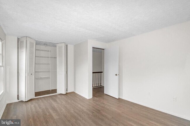 Building Photo - 4327 Rockport Ln