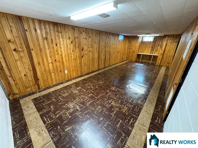 Building Photo - 2-Bedroom Home with Hardwood Floors