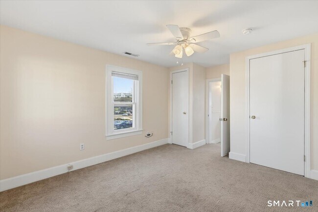 Building Photo - 194 Cherry St