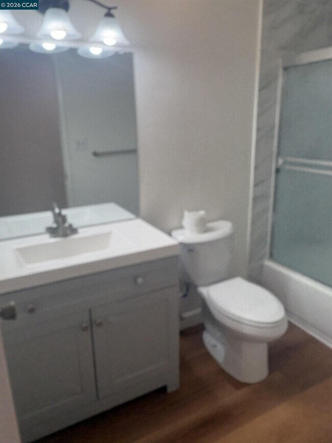 Building Photo - 1394 Sussex Way