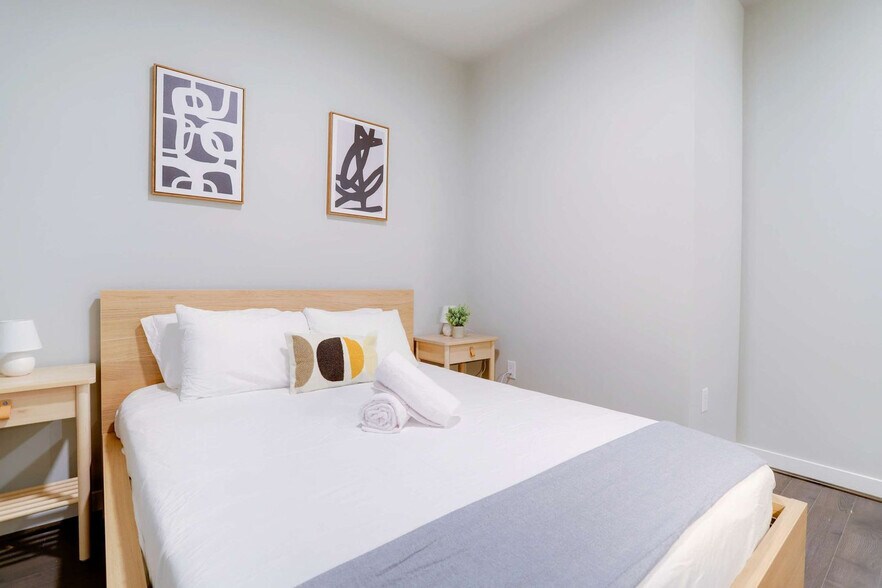 Building Photo - 1122 N Hudson St