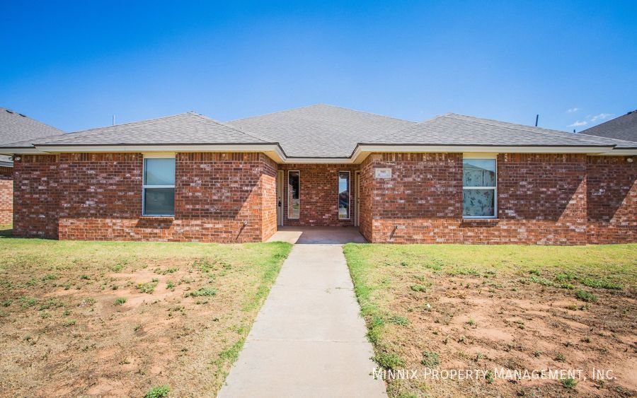 Building Photo - 908 N Belmont Ave