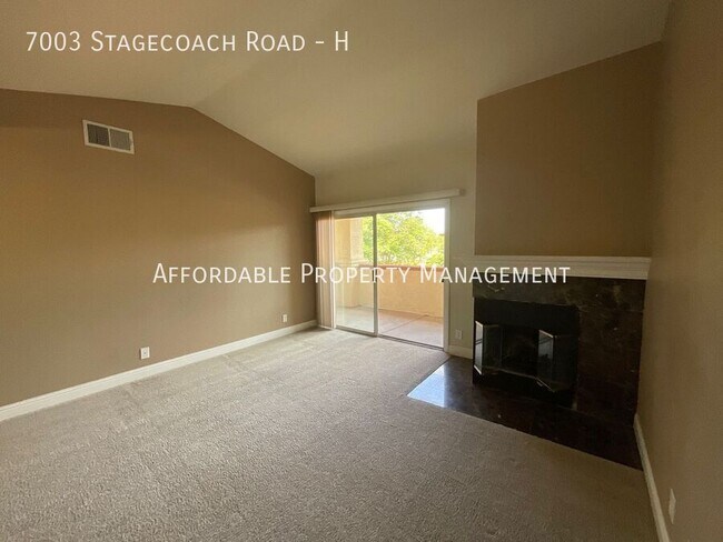 Building Photo - 7003 Stagecoach Rd