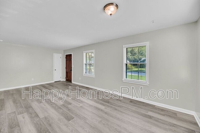 Building Photo - 313 Curtiss Ave