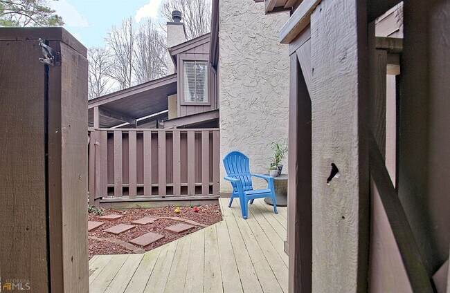 Building Photo - 72 Cobblestone Creek